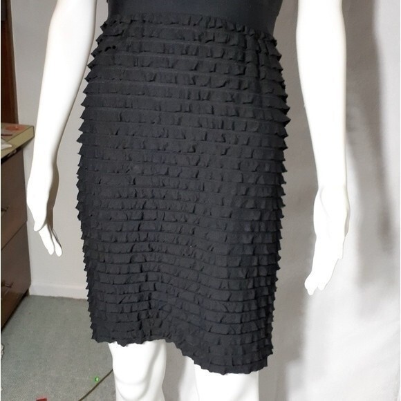 Max studio small stretchy knit ruffle mini cocktail Little Black dress s - Picture 3 of 7
